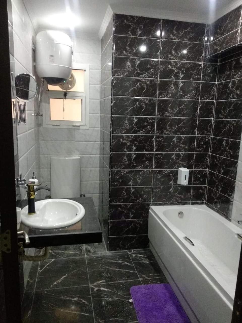 كمباوند جراند جيت المعادي دائري المعادي بجوار كارفور Apartment Cairo